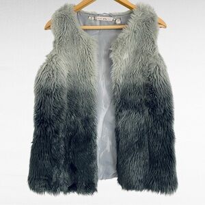 Chelsea & Violet | Ombré Gray & Black Cozy Glam Sleeveless Faux Fur Vest